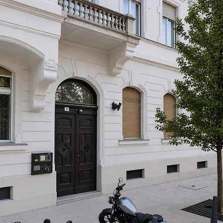 Διαμέρισμα La Maison Garden Downtown